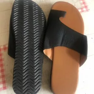 Received bunion sandals by customer A***a