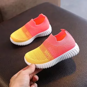 أحمر