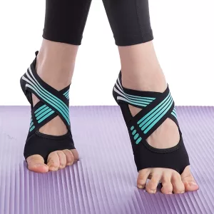 non slip shoes, gym shoes, anti slip shoes, yoga shoes, pilates shoes